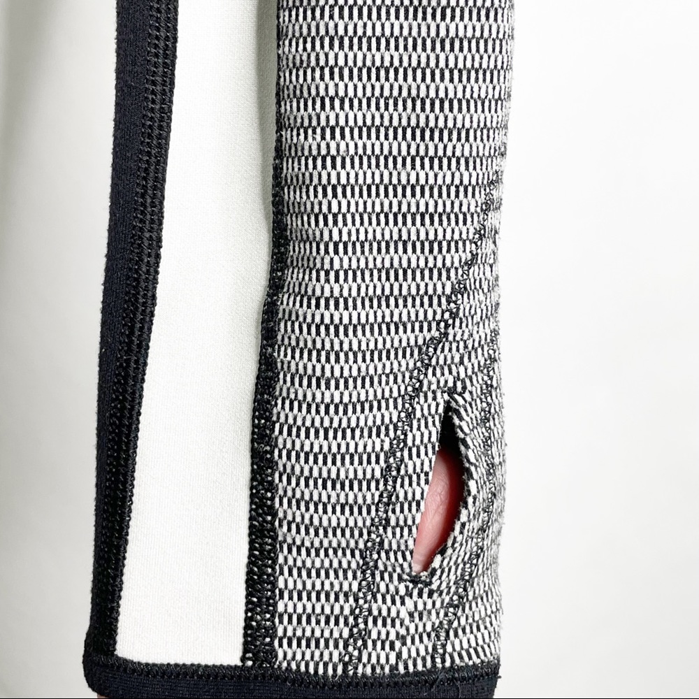 Lululemon Runder Under Reversible Tee - Picture 9 of 13